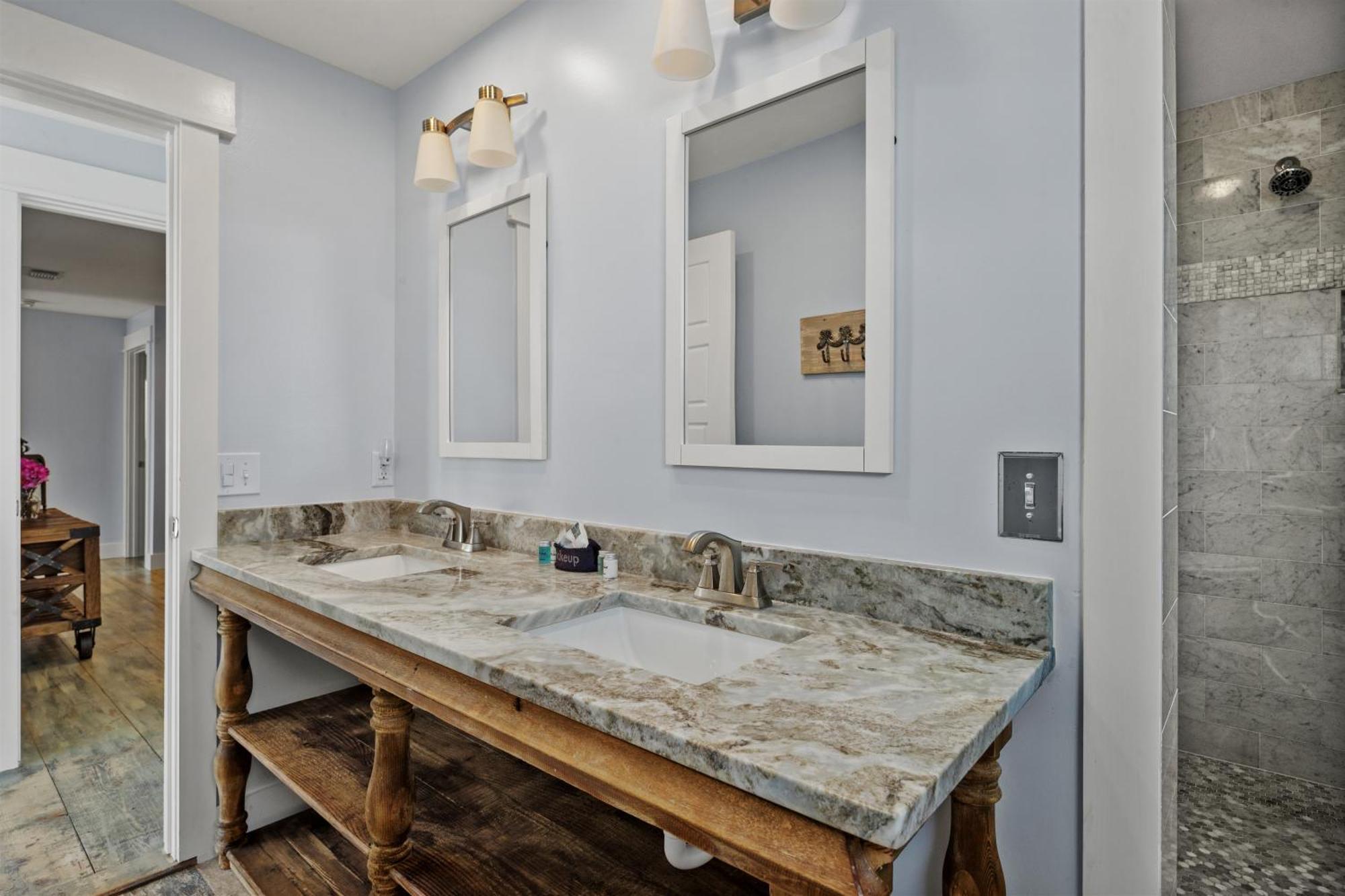 Luxury Gulf Front Property! Directly On The Beach! Sleeps 15! Panama City Beach Kültér fotó